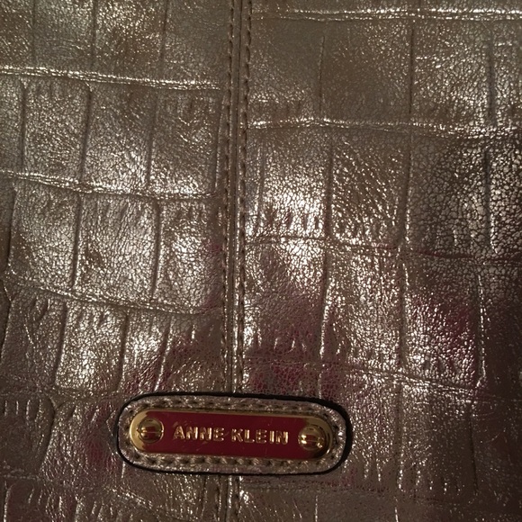 Anne Klein Purse - Picture 2 of 3